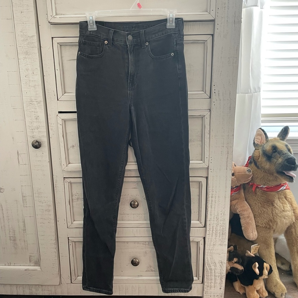 American Eagle Mom Jeans